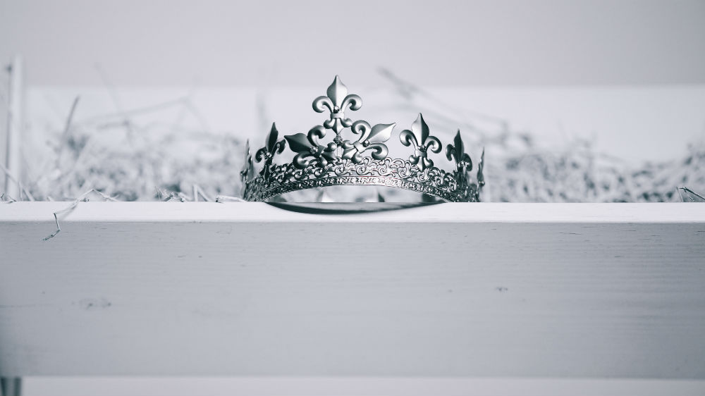 As Featured in Jewelry Connoisseur: Are Tiaras the Next Bridal Accessory’